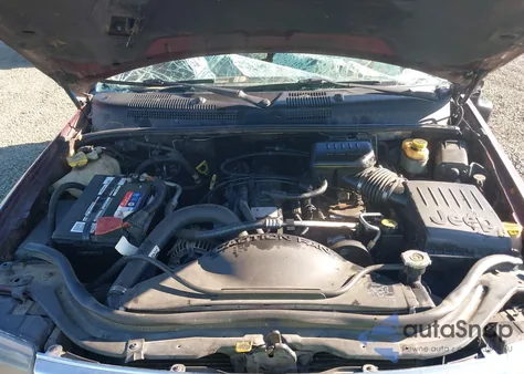 2000 Jeep Grand Cherokee Laredo from USA, damaged, VIN 1J4GW48S3YC123936